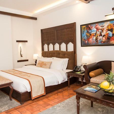 Chandragiri Hills Resort Thānkot Exteriör bild