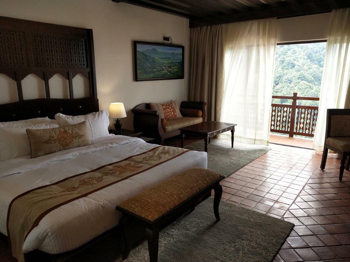 Chandragiri Hills Resort Thānkot Exteriör bild