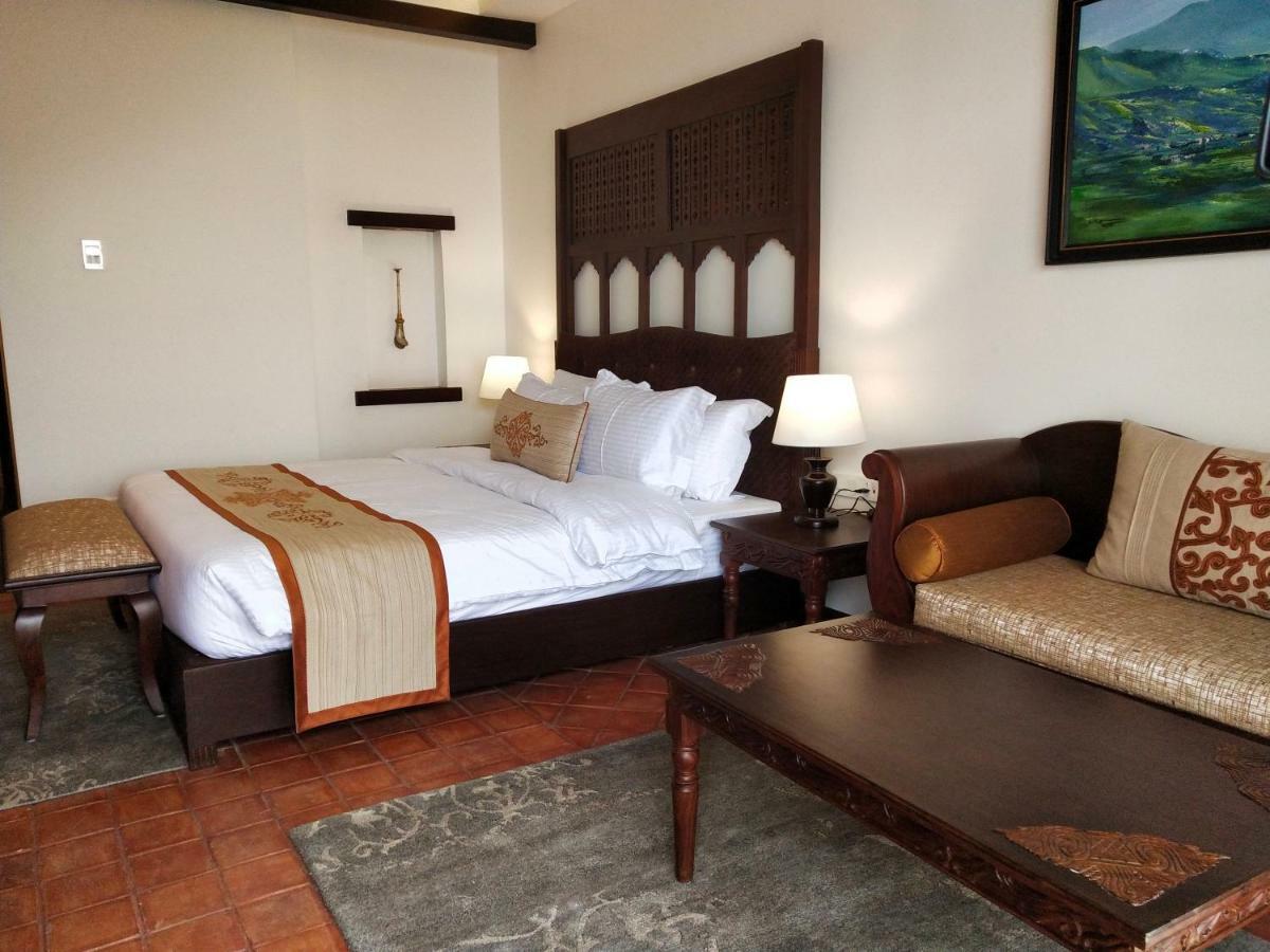 Chandragiri Hills Resort Thānkot Exteriör bild