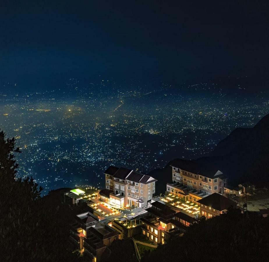 Chandragiri Hills Resort Thānkot Exteriör bild