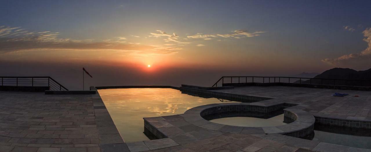 Chandragiri Hills Resort Thānkot Exteriör bild
