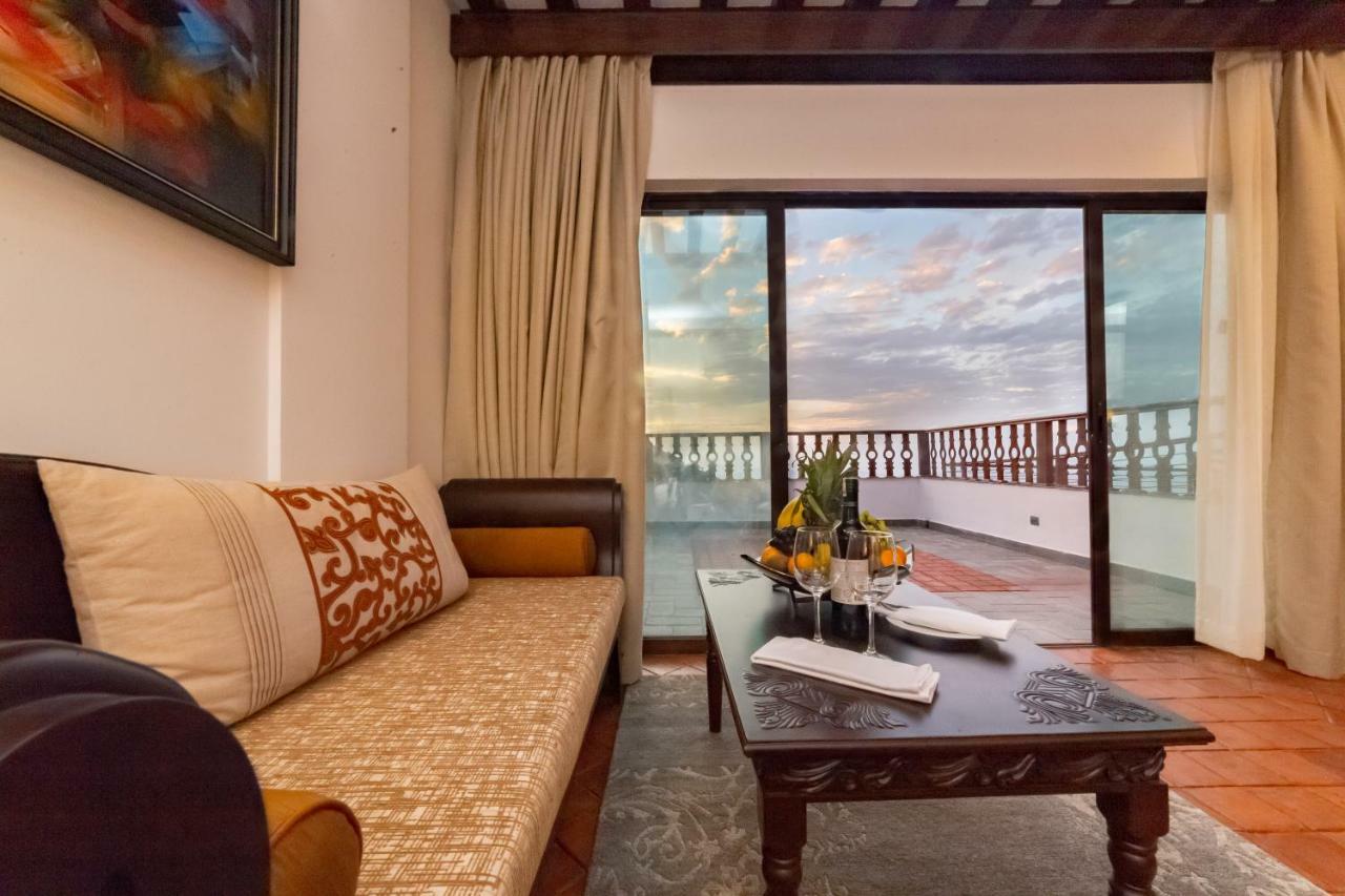 Chandragiri Hills Resort Thānkot Exteriör bild